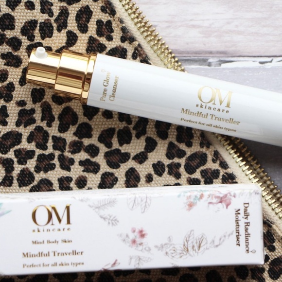 Om Skincare - Mindful Traveller (Luxe Skincare) - Picture 1 of 3
